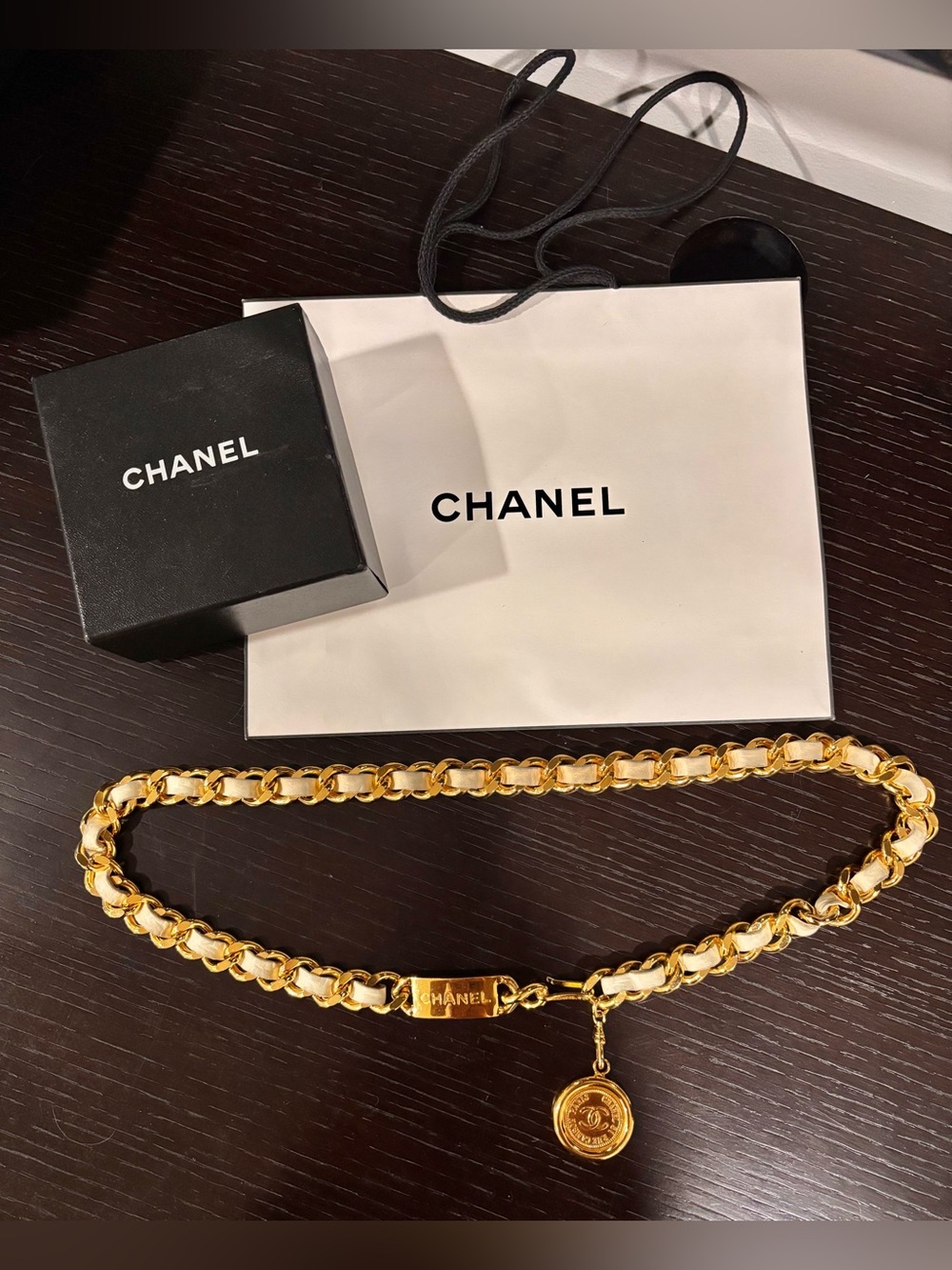 Authentic CHANEL vintage beige leather chain medallion belt 75cm - Picture 1 of 12